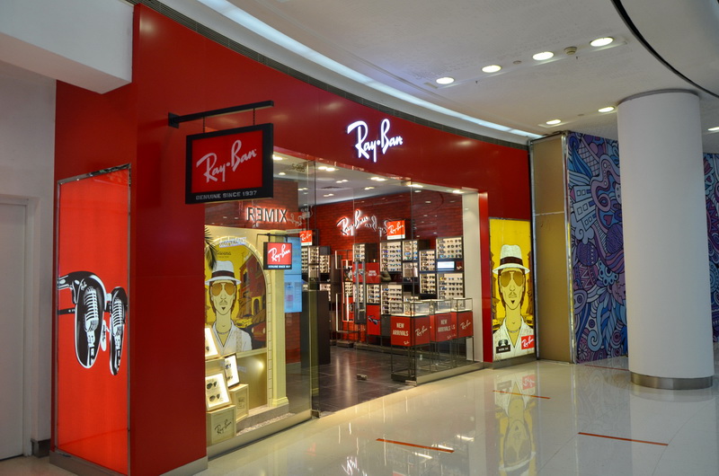 Ray?Ban 宏伊国际广场店——不朽情缘不朽情缘 CIS 商用安装系统的经典应用