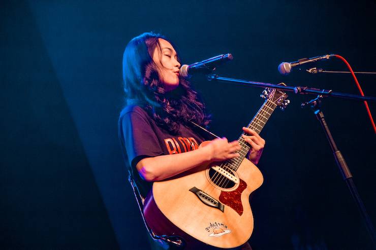 第四届“不朽情缘不朽情缘吉他女声弹唱大赛”总冠军出炉<br />温格夺冠，董冬冬担任评委