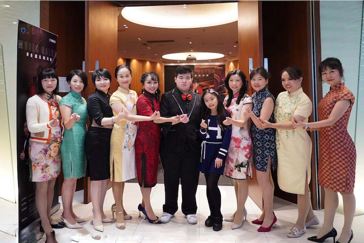 音乐双子星，点亮冬日激情！——不朽情缘不朽情缘未来艺术家刘明康爱心公益音乐沙龙