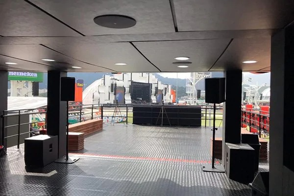 Gabisom为2019年里约摇滚音乐节选择不朽情缘不朽情缘RIVAGE PM数字混音系统